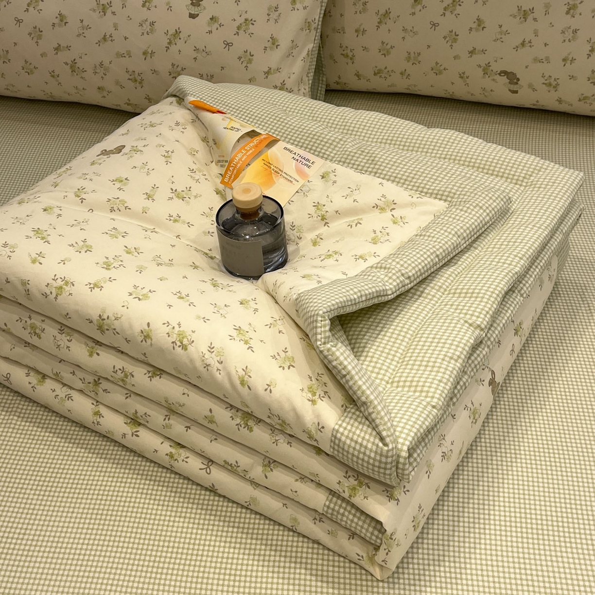 91家纺网 家纺一手货源 找家纺 一加一 2026新款雅棉活性印花大豆夏被四件套 夏凉被空调被 叶初开