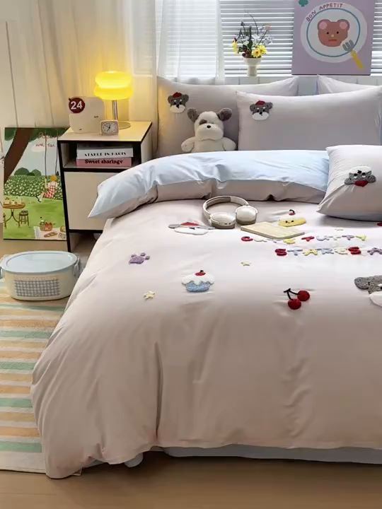 91家纺网 家纺一手货源 找家纺 如意朵 2026新款全棉小清新绣花四件套第一批 软萌小狗