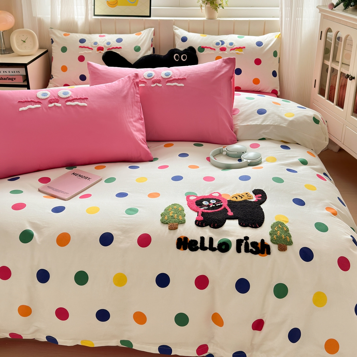 91家纺网 家纺一手货源 找家纺 如意朵 2026新款全棉小清新绣花四件套第一批 贪吃猫