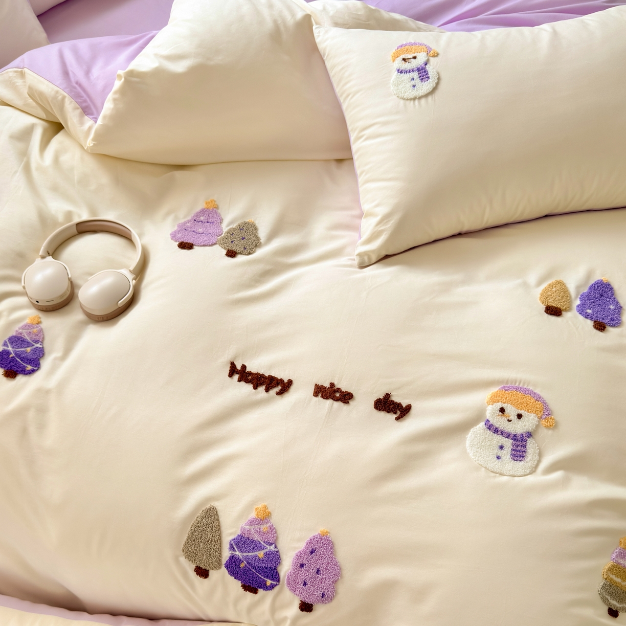 91家纺网 家纺一手货源 找家纺 如意朵 2026新款全棉小清新绣花四件套第一批 童话森林米