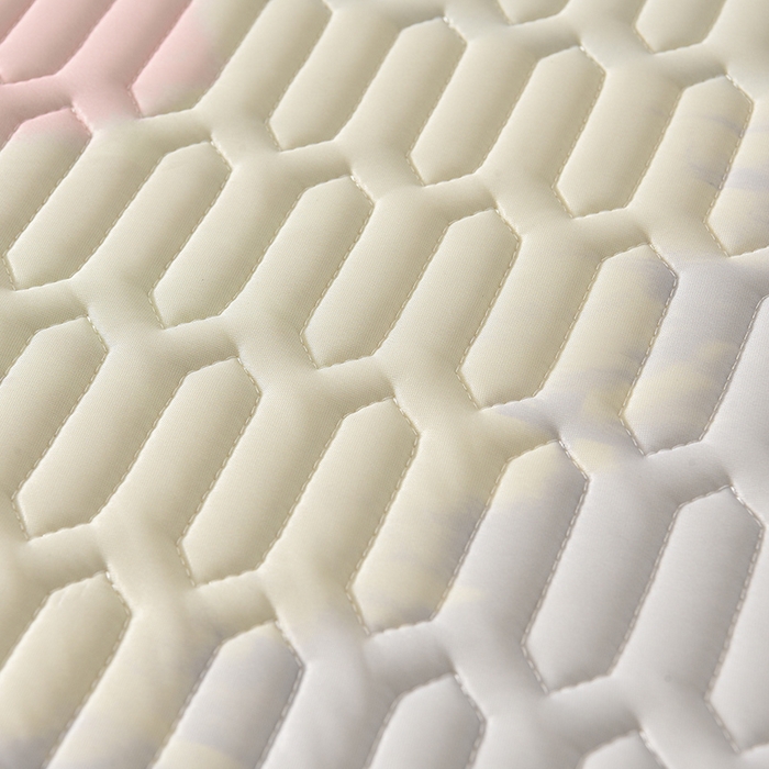 91家纺网 家纺一手货源 找家纺 炫拼家纺 2026新款凉感丝大版卡通乳胶凉席三件套 哈尼熊猫