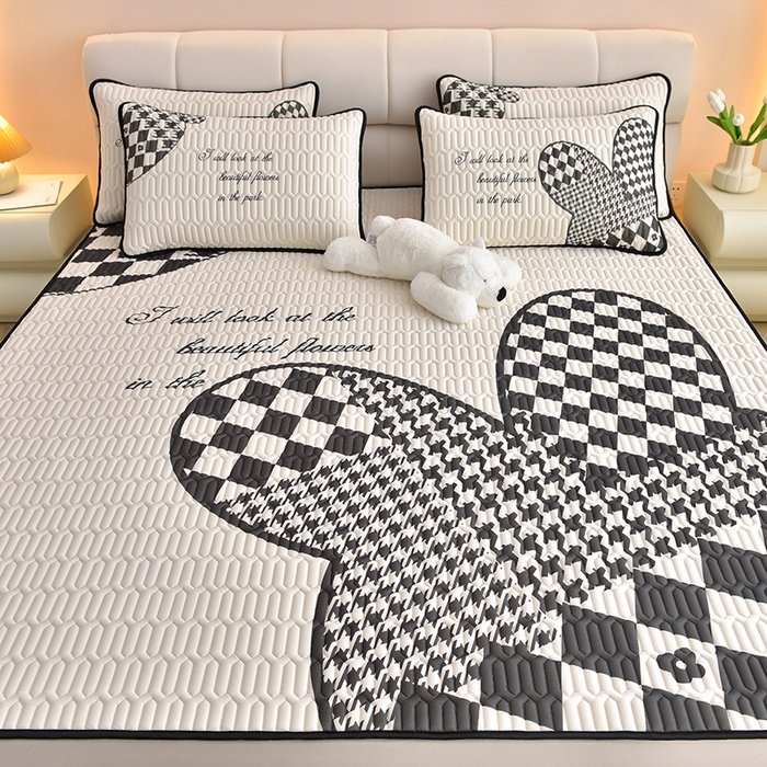 91家纺网 家纺一手货源 找家纺 炫拼家纺 2026新款凉感丝大版卡通乳胶凉席三件套 抽象兔