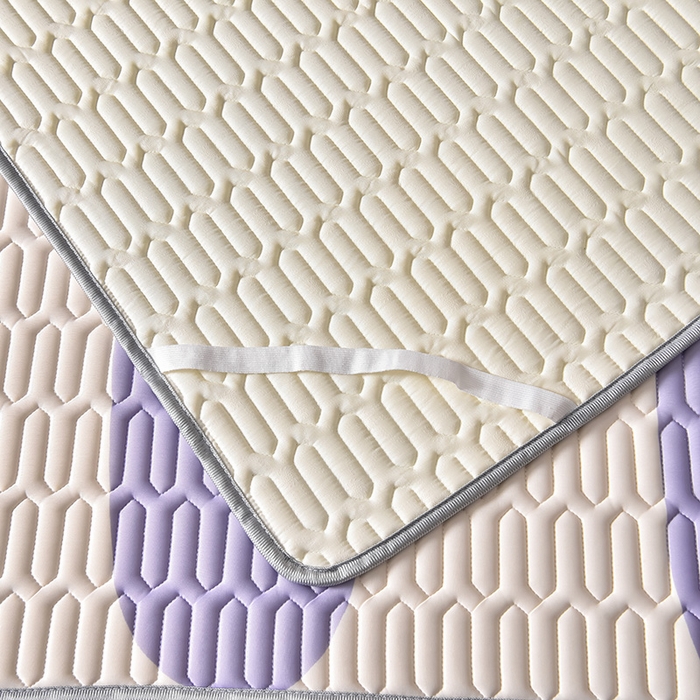 91家纺网 家纺一手货源 找家纺 炫拼家纺 2026新款凉感丝大版卡通乳胶凉席三件套 指腚发财