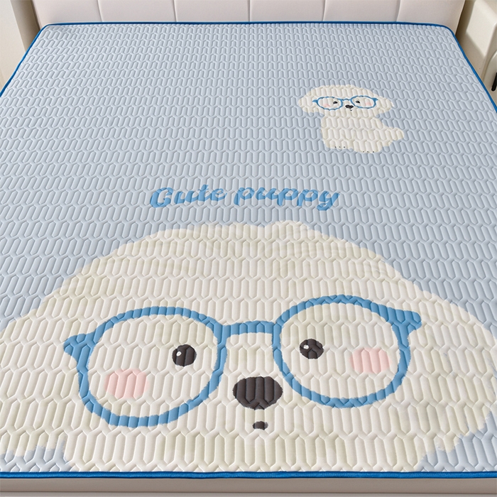 91家纺网 家纺一手货源 找家纺 炫拼家纺 2026新款凉感丝大版卡通乳胶凉席三件套 哈尼小狗