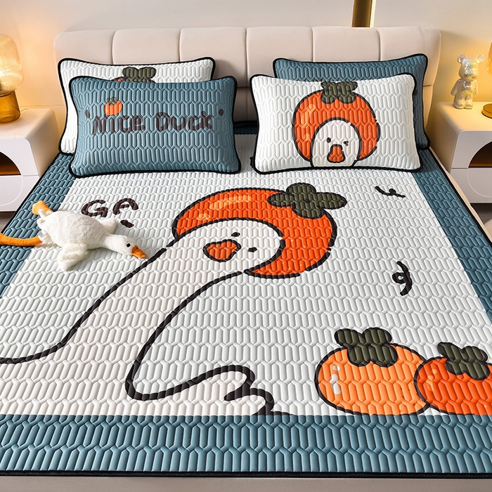 91家纺网 家纺一手货源 找家纺 炫拼家纺 2026新款凉感丝大版卡通乳胶凉席三件套 好柿鸭