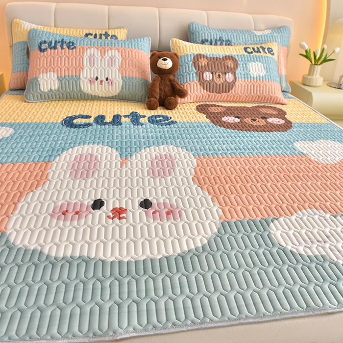 91家纺网 家纺一手货源 找家纺 炫拼家纺 2026新款凉感丝大版卡通乳胶凉席三件套 彩色心情