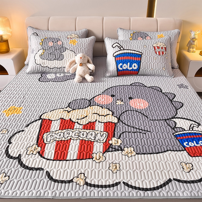 91家纺网 家纺一手货源 找家纺 炫拼家纺 2026新款凉感丝大版卡通乳胶凉席三件套 美食恐龙-灰