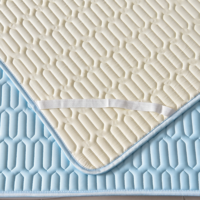 91家纺网 家纺一手货源 找家纺 炫拼家纺 2026新款凉感丝大版卡通乳胶凉席三件套 大眼鸭