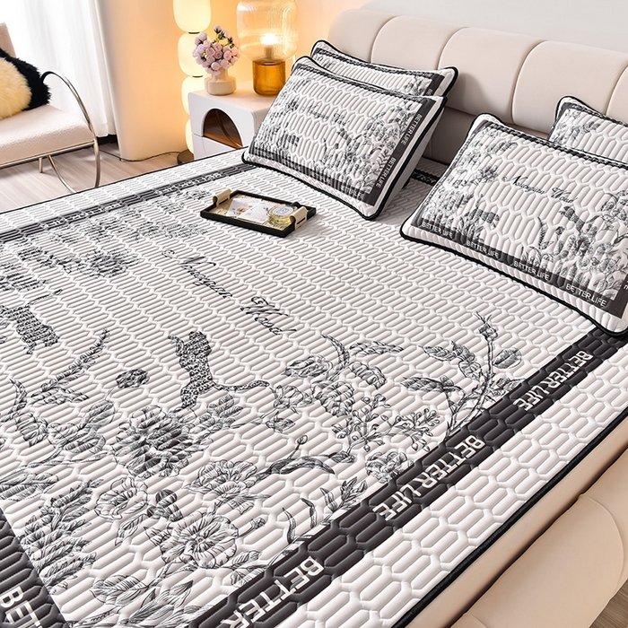 91家纺网 家纺一手货源 找家纺 炫拼家纺 2026新款凉感丝大版卡通乳胶凉席三件套 从林豹-灰