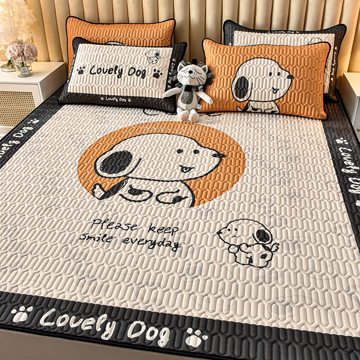 91家纺网 家纺一手货源 找家纺 炫拼家纺 2026新款凉感丝大版卡通乳胶凉席三件套 狗狗比比