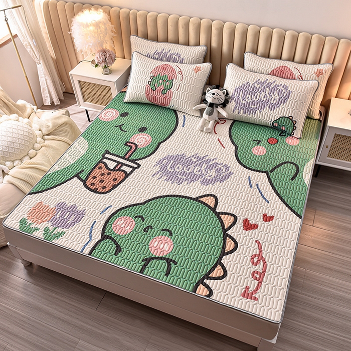 91家纺网 家纺一手货源 找家纺 炫拼家纺 2026新款凉感丝大版卡通乳胶凉席三件套 一家三口