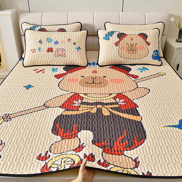 91家纺网 家纺一手货源 找家纺 炫拼家纺 2026新款凉感丝大版卡通乳胶凉席三件套 卡皮小爷