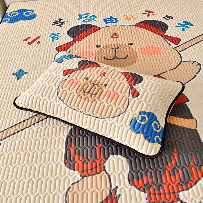 91家纺网 家纺一手货源 找家纺 炫拼家纺 2026新款凉感丝大版卡通乳胶凉席三件套 卡皮小爷