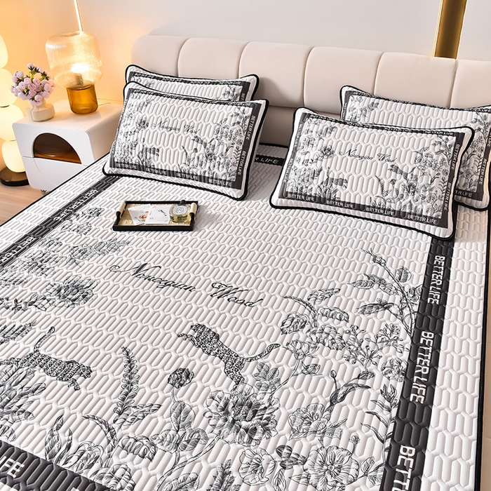 91家纺网 家纺一手货源 找家纺 炫拼家纺 2026新款凉感丝大版卡通乳胶凉席三件套 从林豹-灰