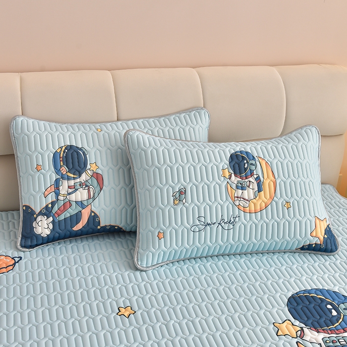 91家纺网 家纺一手货源 找家纺 炫拼家纺 2026新款凉感丝大版卡通乳胶凉席三件套 宇航员