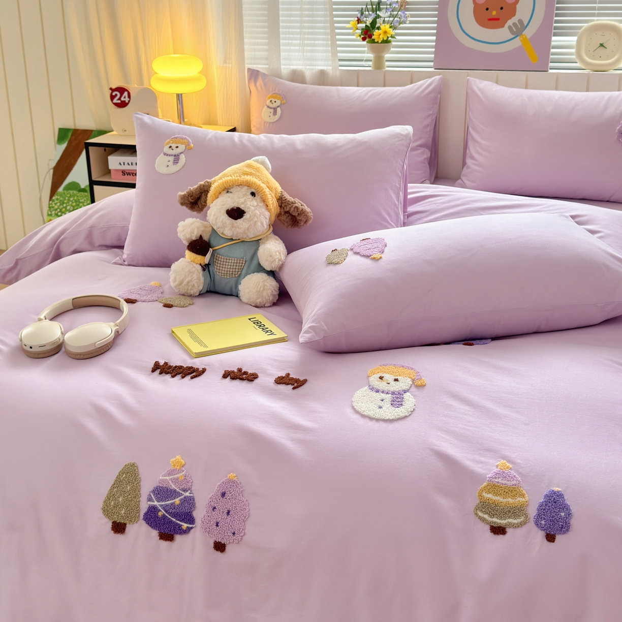 91家纺网 家纺一手货源 找家纺 如意朵 2026新款全棉小清新绣花四件套第一批 童话森林紫