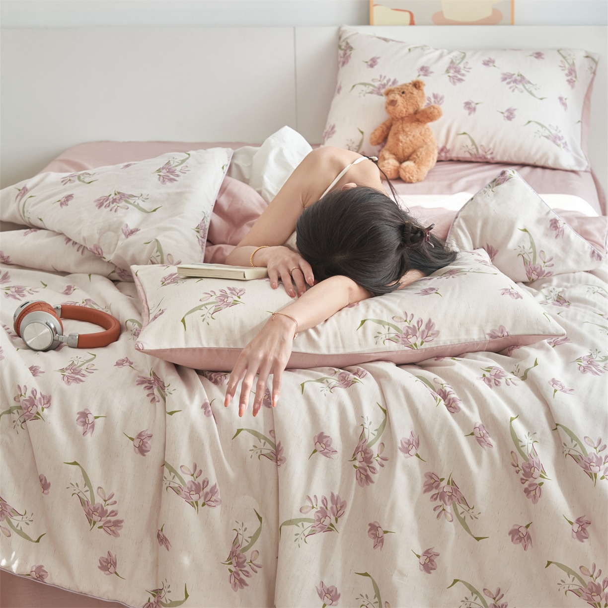 91家纺网 家纺一手货源 找家纺 恬思语家纺 2026新款天丝麻大豆印花夏被夏凉被空调被 丁香花