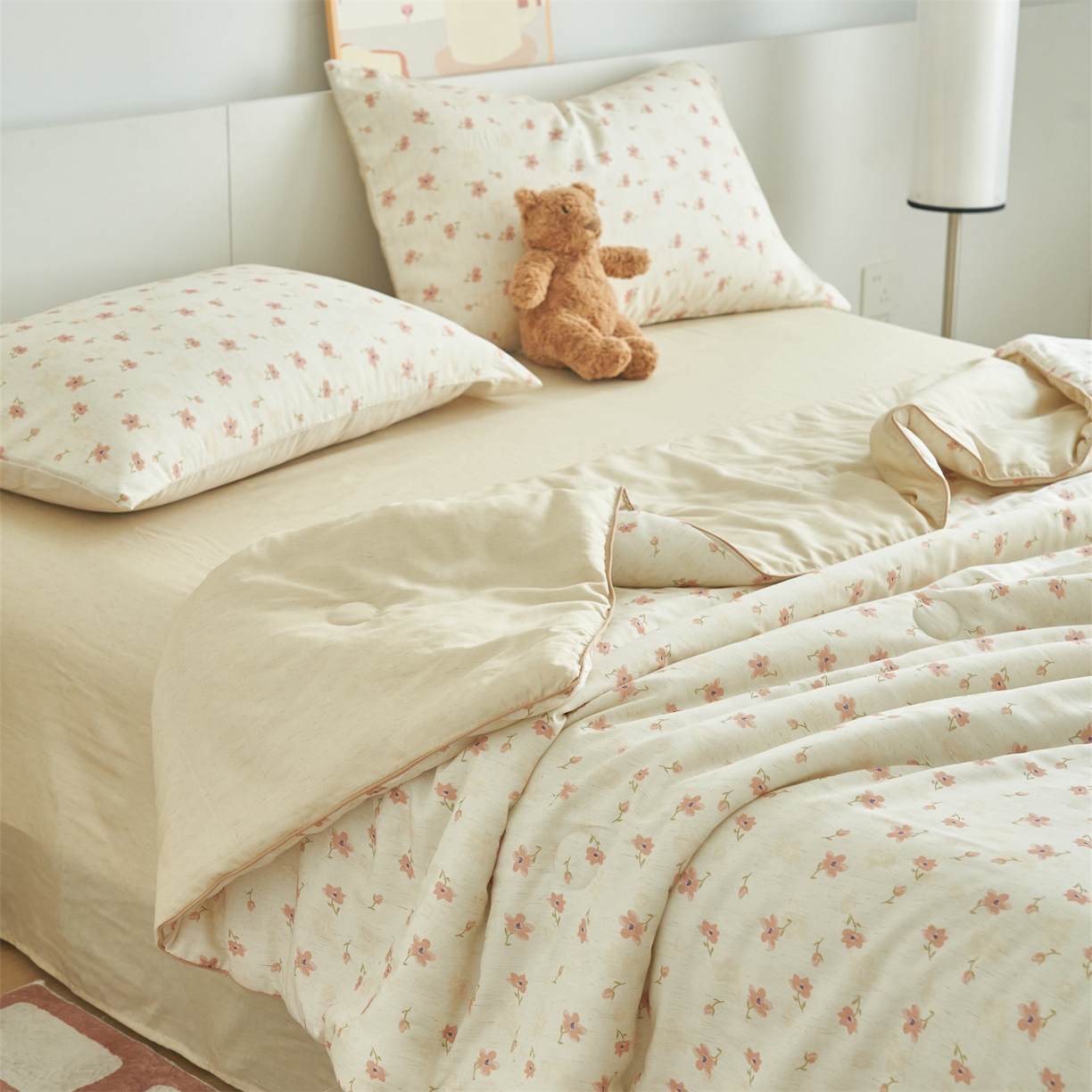 91家纺网 家纺一手货源 找家纺 恬思语家纺 2026新款天丝麻大豆印花夏被夏凉被空调被 桃花朵朵