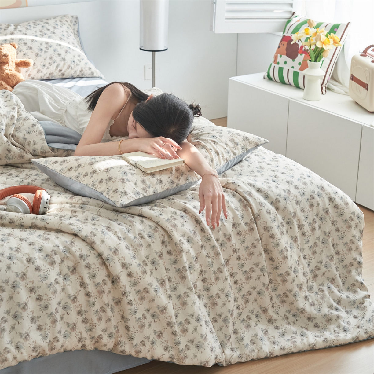 91家纺网 家纺一手货源 找家纺 恬思语家纺 2026新款天丝麻大豆印花夏被夏凉被空调被 花草韵