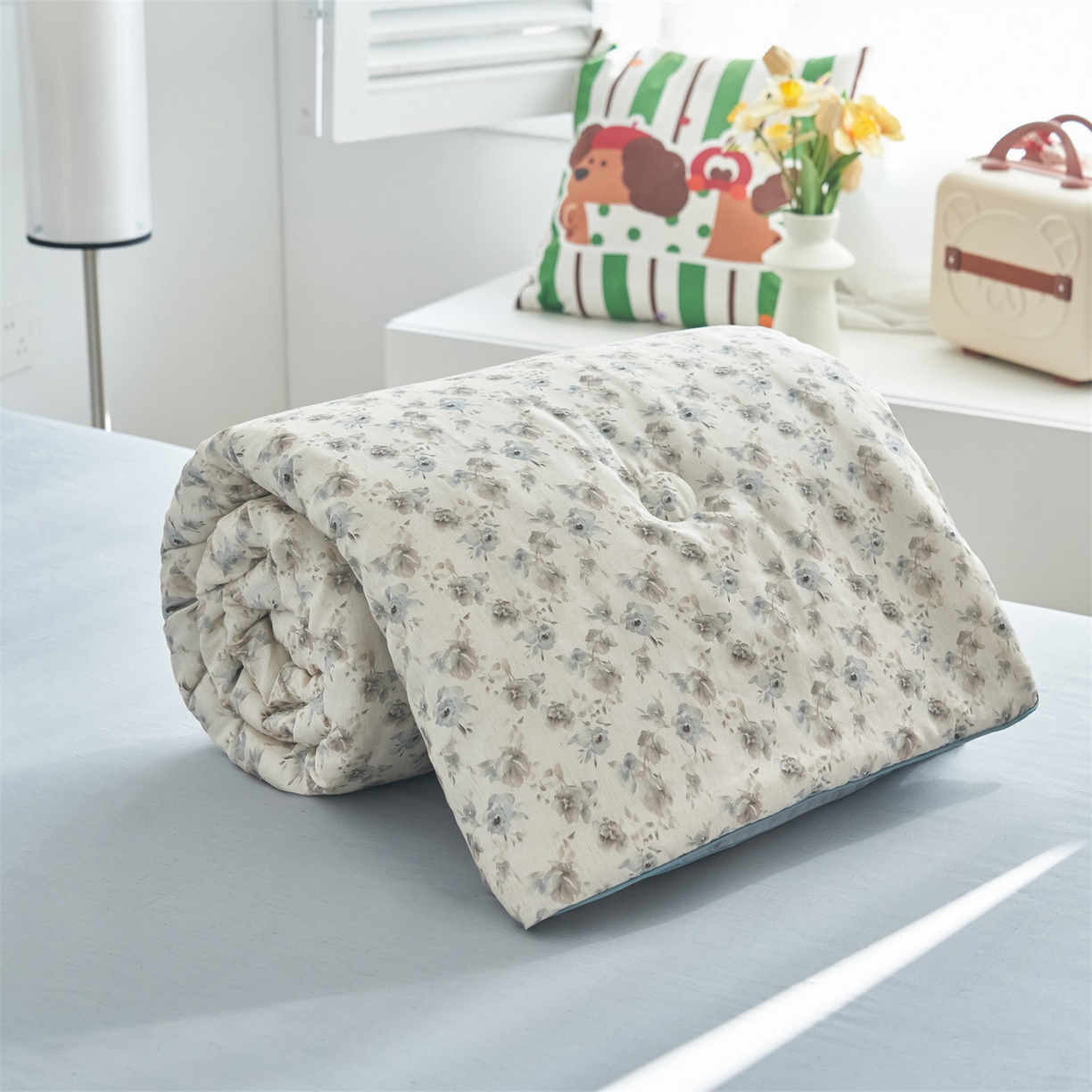 91家纺网 家纺一手货源 找家纺 恬思语家纺 2026新款天丝麻大豆印花夏被夏凉被空调被 花草韵