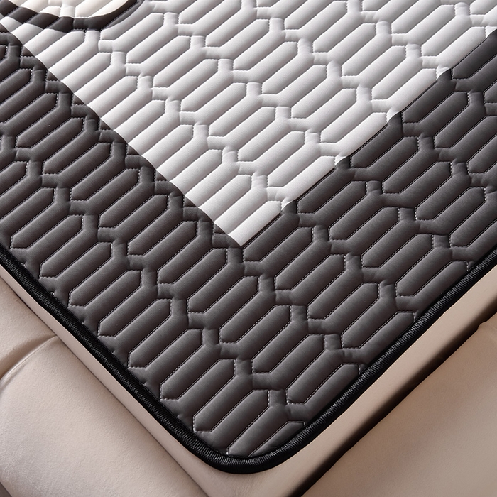 91家纺网 家纺一手货源 找家纺 炫拼家纺 2026新款凉感丝大版卡通乳胶凉席三件套 恰恰狗