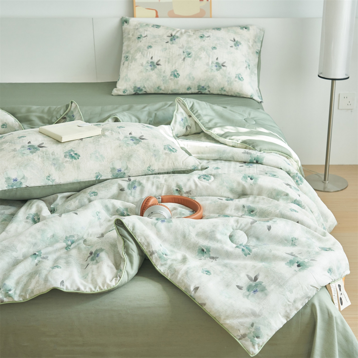 91家纺网 家纺一手货源 找家纺 恬思语家纺 2026新款天丝麻大豆印花夏被夏凉被空调被 蓝色海棠