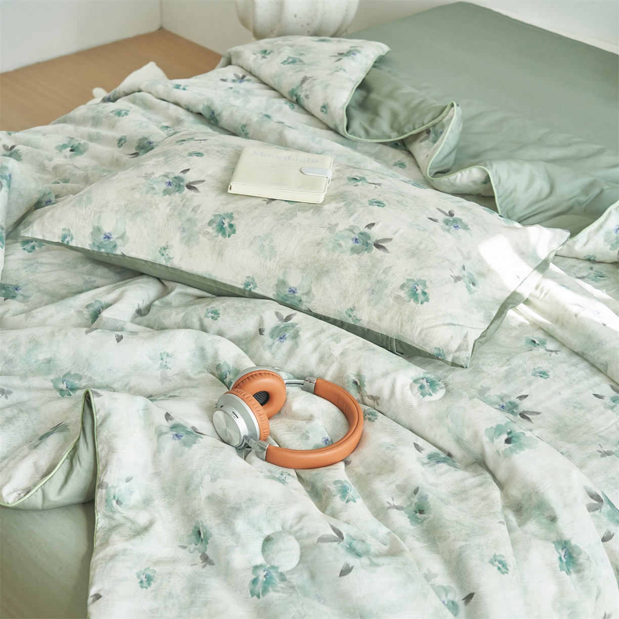 91家纺网 家纺一手货源 找家纺 恬思语家纺 2026新款天丝麻大豆印花夏被夏凉被空调被 蓝色海棠