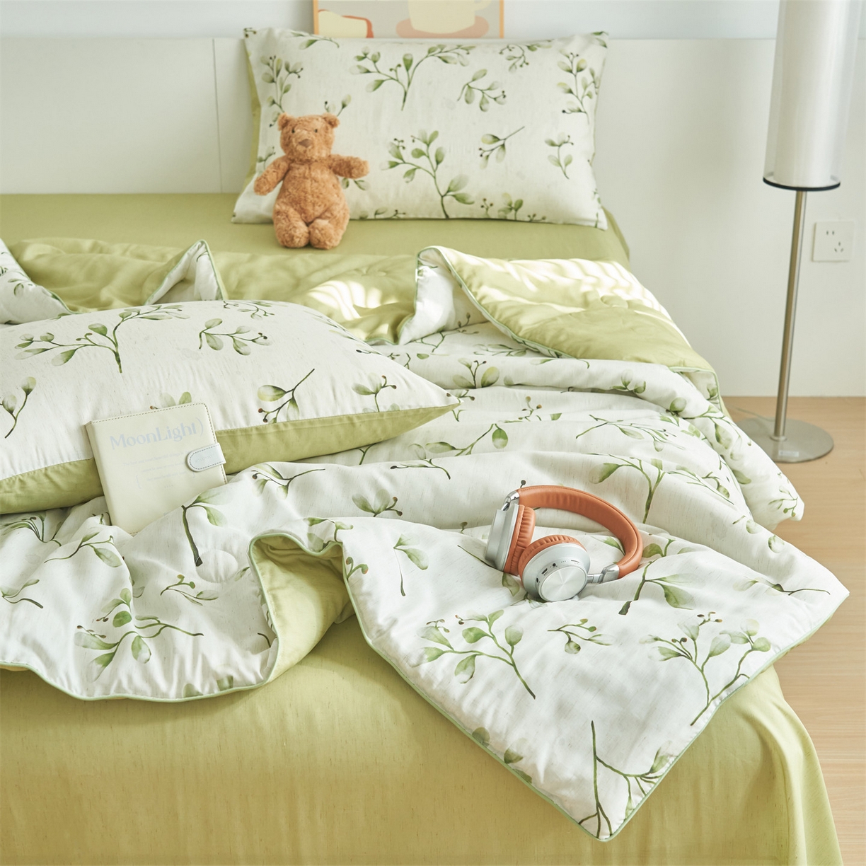 91家纺网 家纺一手货源 找家纺 恬思语家纺 2026新款天丝麻大豆印花夏被夏凉被空调被 栀子花开