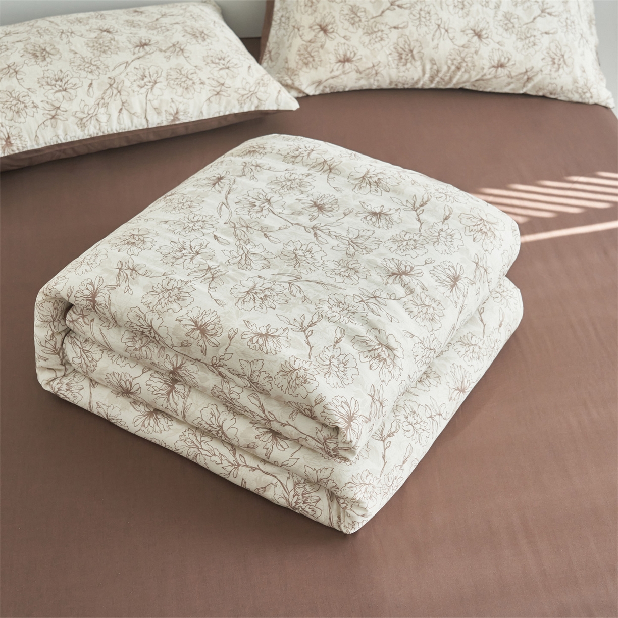 91家纺网 家纺一手货源 找家纺 恬思语家纺 2026新款天丝麻大豆印花夏被夏凉被空调被 山茶花