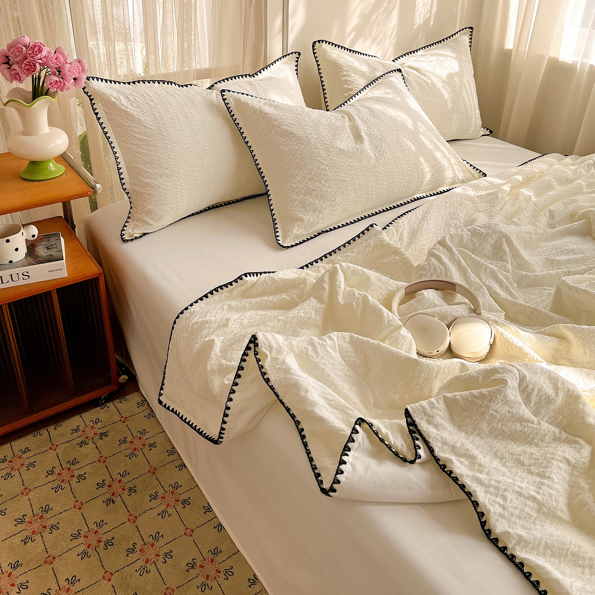 91家纺网 家纺一手货源 找家纺 一比一家纺 2026新款泡泡纱三角针夏被四件套--纯色系列 杏仁白