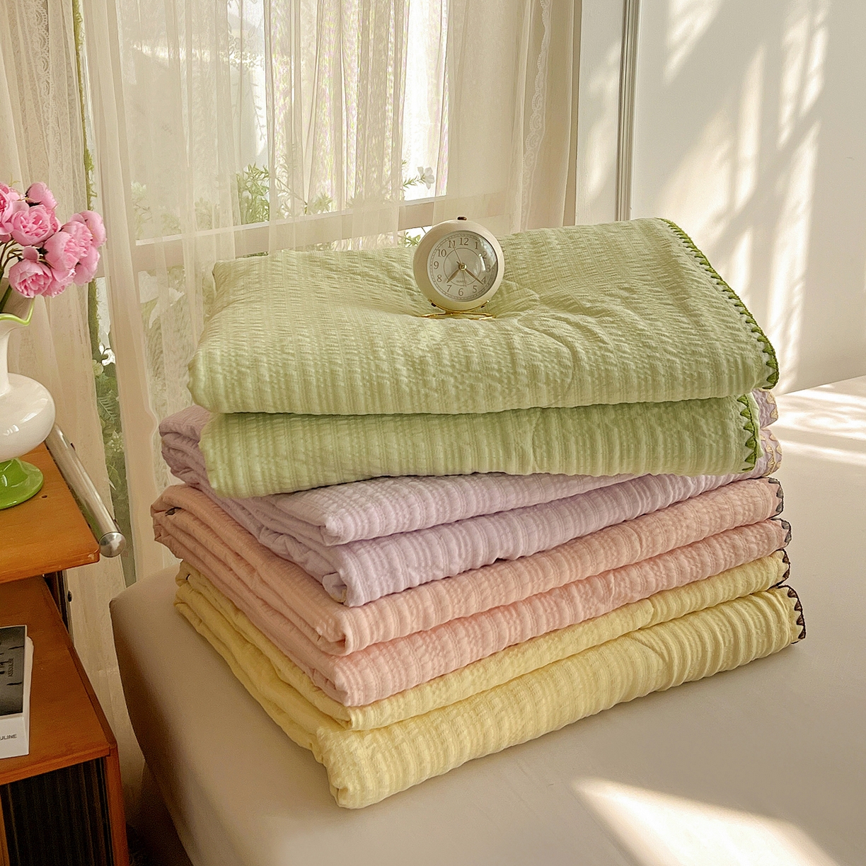 91家纺网 家纺一手货源 找家纺 （总）一比一家纺 2026新款泡泡纱三角针夏被四件套--纯色系列