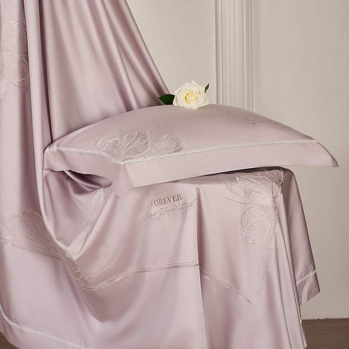 91家纺网 家纺一手货源 找家纺 诗黛尔家纺 2026春夏云朵棉刺绣四件套 香颂系列 香颂-优雅紫