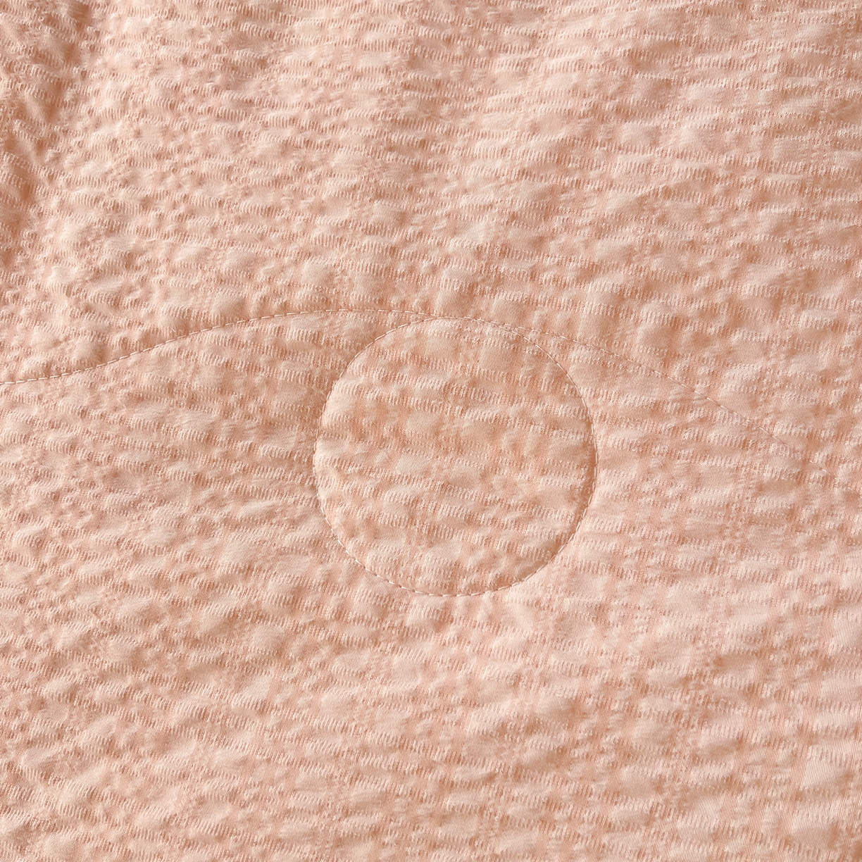 91家纺网 家纺一手货源 找家纺 一比一家纺 2026新款泡泡纱三角针夏被四件套--纯色系列 奶油粉