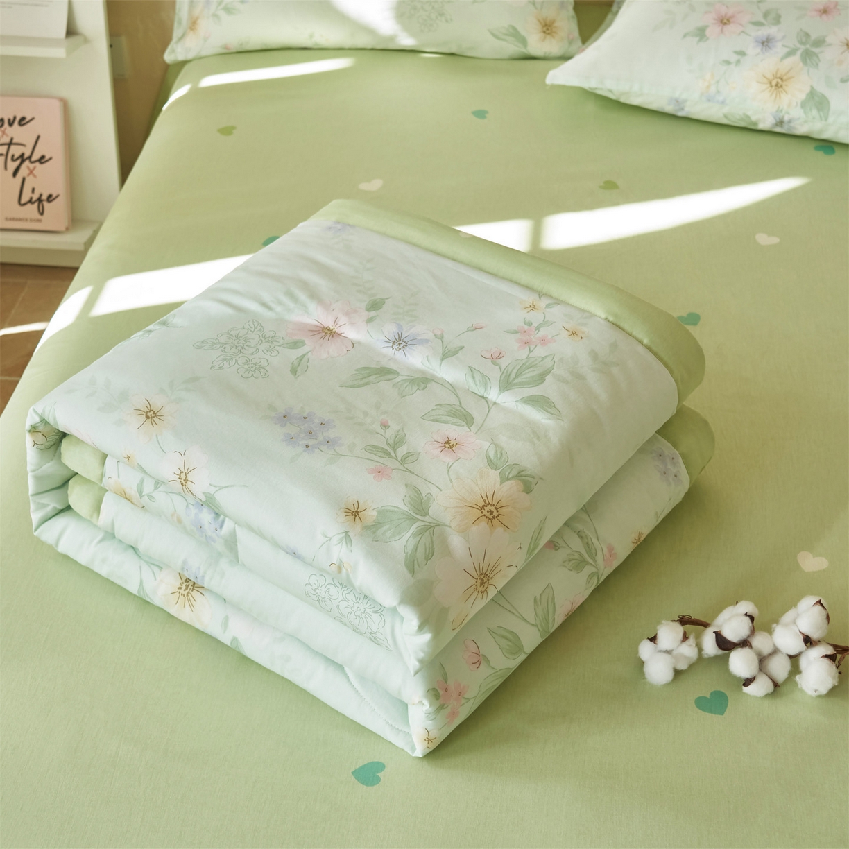 91家纺网 家纺一手货源 找家纺 恬思语家纺 2026春夏新款里外全棉印花棉花夏被空调被夏凉被夏被四件套 国色嫣然-绿