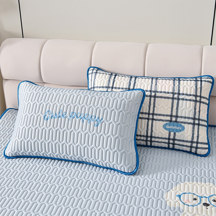 91家纺网 家纺一手货源 找家纺 （总）炫拼家纺 2026新款凉感丝大版卡通乳胶凉席三件套