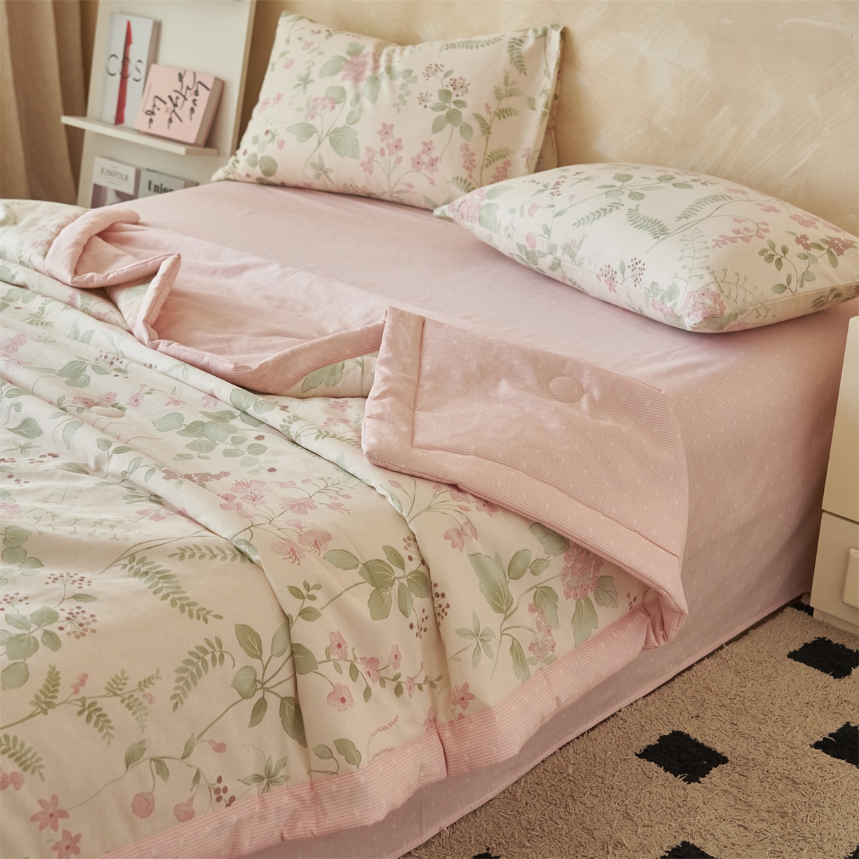 91家纺网 家纺一手货源 找家纺 恬思语家纺 2026春夏新款里外全棉印花棉花夏被空调被夏凉被夏被四件套 花春城