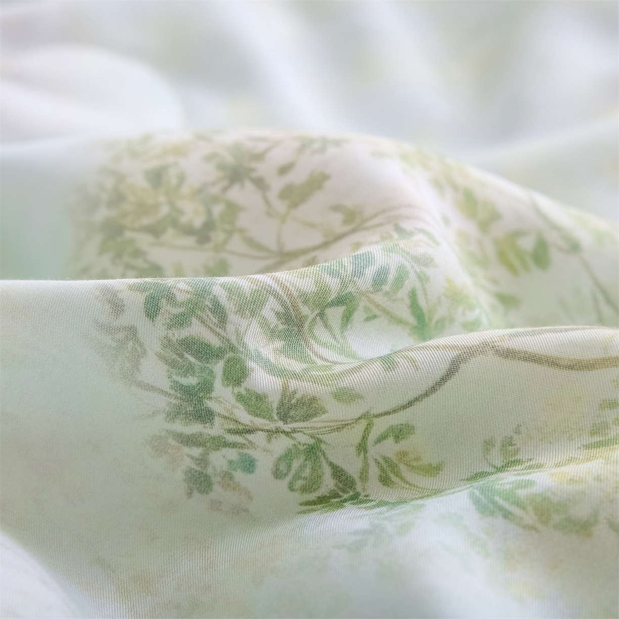 91家纺网 家纺一手货源 找家纺 恬思语家纺 2026春夏新品莱赛尔天丝印花蚕丝夏被夏凉被空调被 幸福里-绿