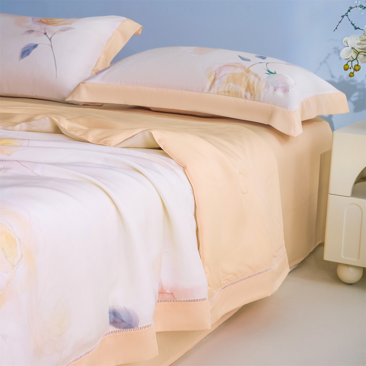 91家纺网 家纺一手货源 找家纺 恬思语家纺 2026春夏新品莱赛尔天丝印花蚕丝夏被夏凉被空调被 绮梦-玉