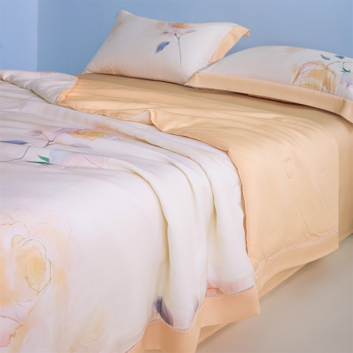 91家纺网 家纺一手货源 找家纺 恬思语家纺 2026春夏新品莱赛尔天丝印花蚕丝夏被夏凉被空调被 绮梦-玉