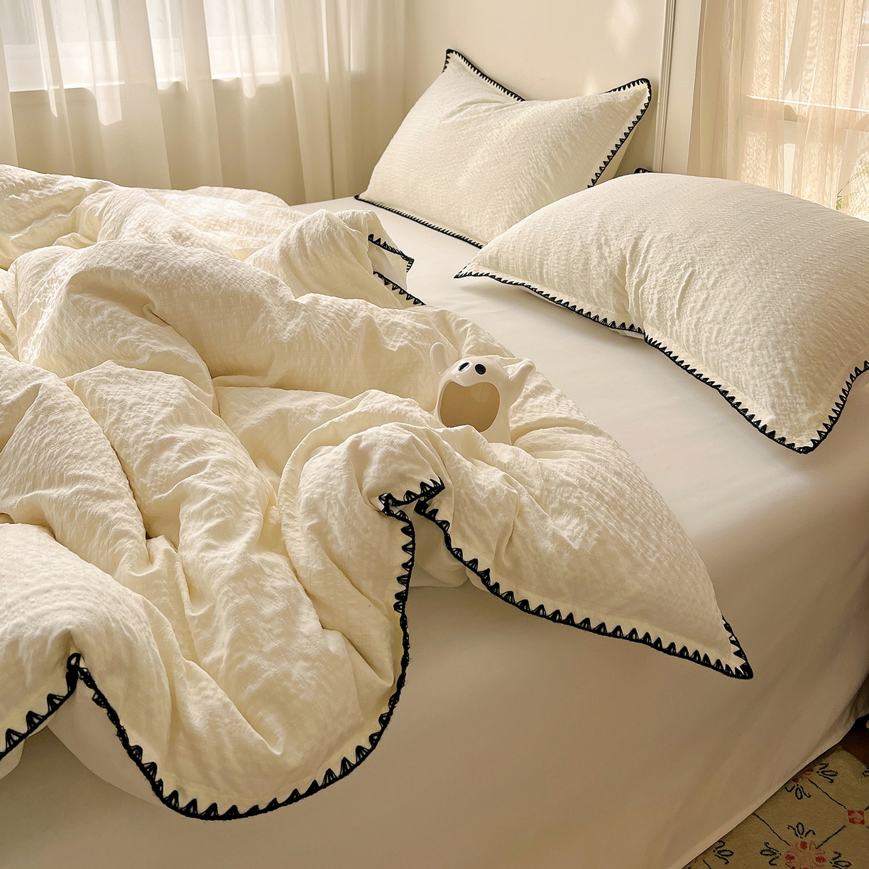 91家纺网 家纺一手货源 找家纺 一比一家纺 2026新款泡泡纱三角针四件套--纯色系列 杏仁白