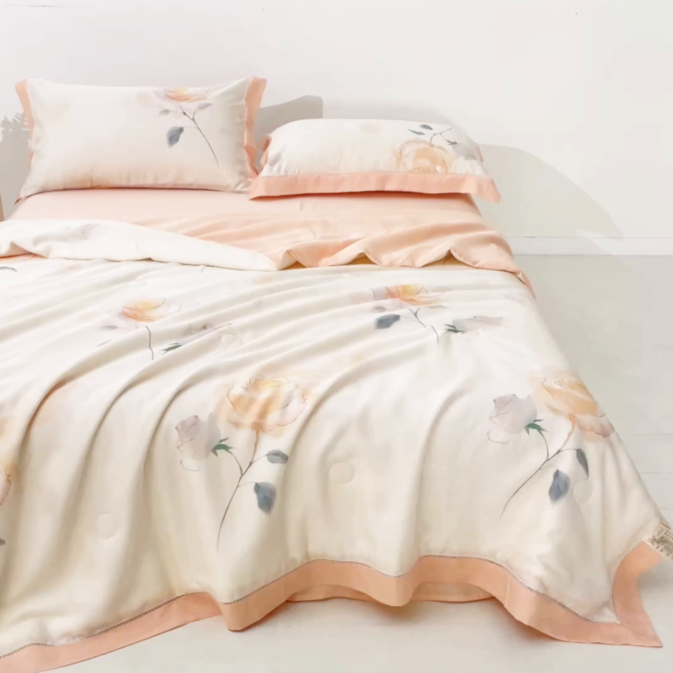 91家纺网 家纺一手货源 找家纺 恬思语家纺 2026春夏新品莱赛尔天丝印花蚕丝夏被夏凉被空调被 绮梦-玉