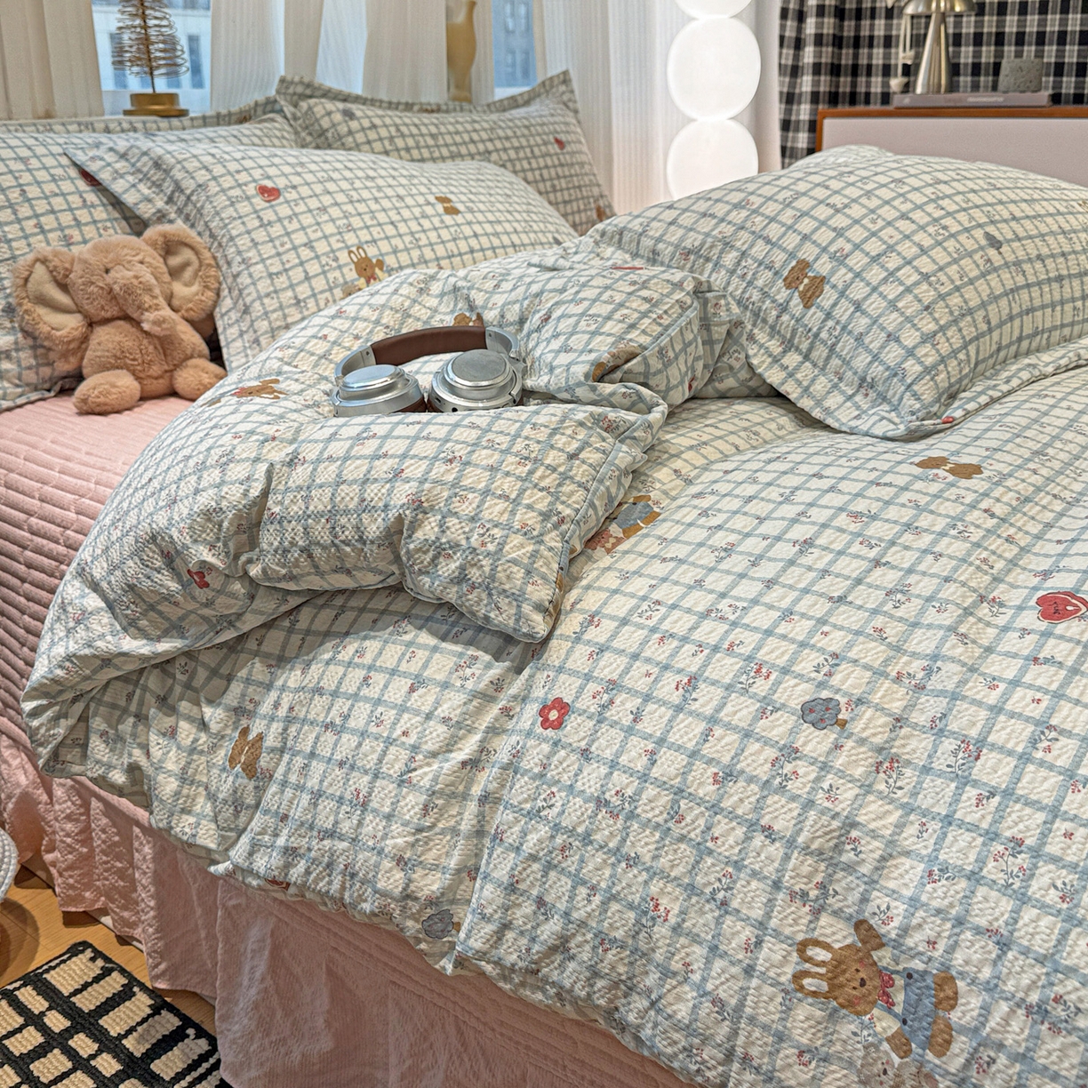 91家纺网 家纺一手货源 找家纺 富米莱（原臻工厂） 2026新款云感泡芙棉小清新印花简约床盖床裙四件套一小红书推荐 简约-春日小熊