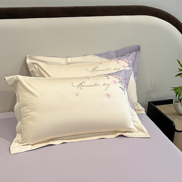 91家纺网 家纺一手货源 找家纺 桃园 新品纯棉全棉长绒棉刺绣绣花高端礼盒四件套-花语 花语-白紫