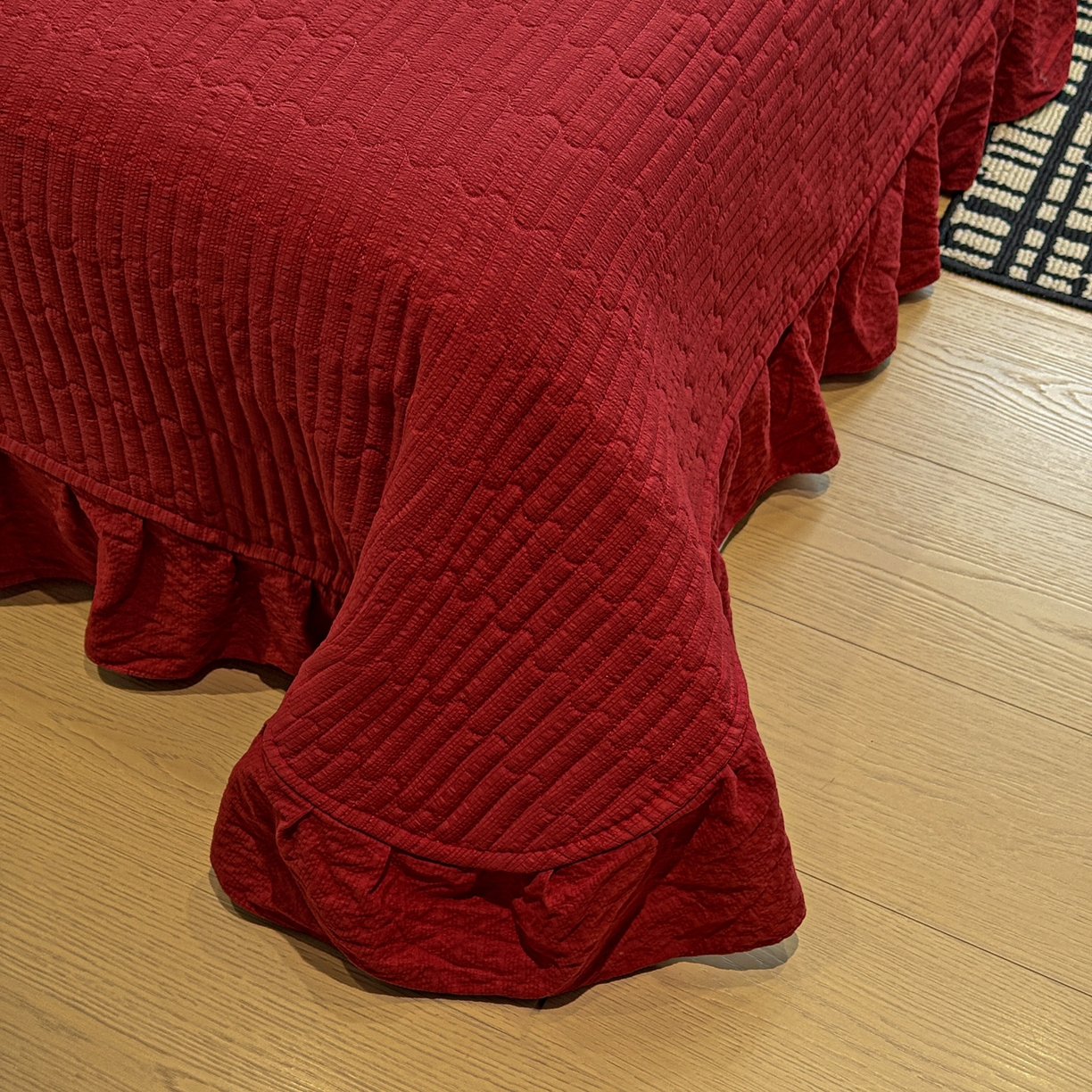 91家纺网 家纺一手货源 找家纺 富米莱（原臻工厂） 2026新款云感泡芙棉小清新印花简约床盖床裙四件套一小红书推荐 简约-费尔岛娃娃