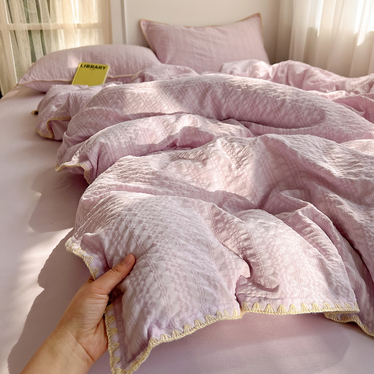 91家纺网 家纺一手货源 找家纺 （总）一比一家纺 2026新款泡泡纱三角针四件套--纯色系列