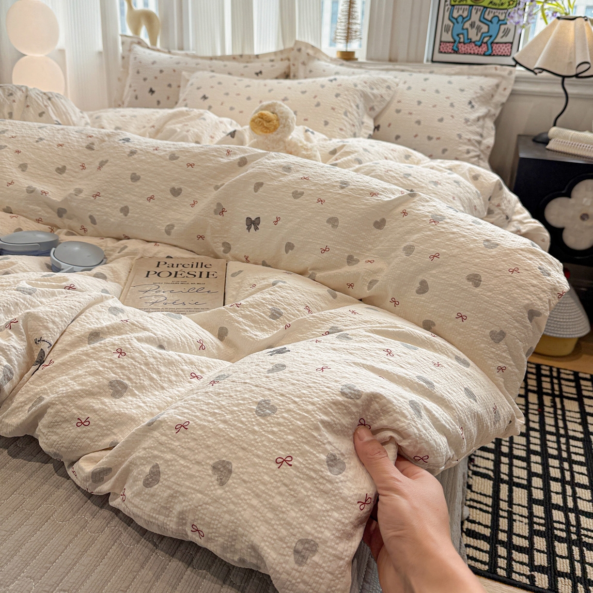 91家纺网 家纺一手货源 找家纺 富米莱（原臻工厂） 2026新款云感泡芙棉小清新印花简约床盖床裙四件套一小红书推荐 简约-灰蝴蝶结