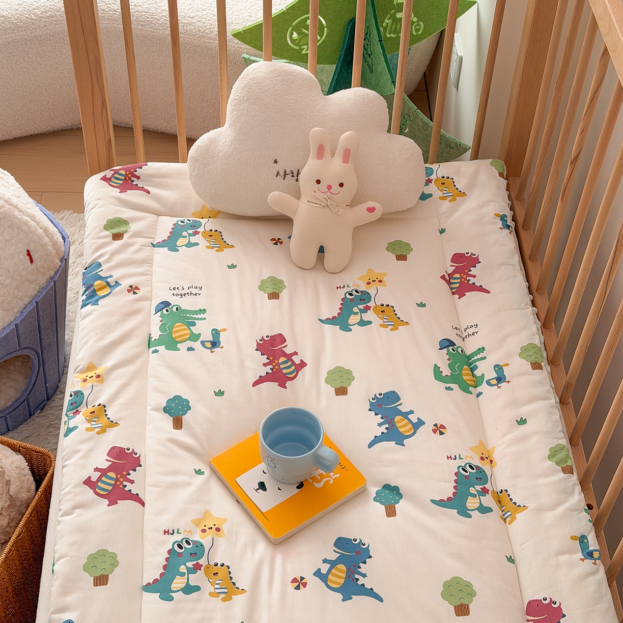 91家纺网 家纺一手货源 找家纺 嗨生活 2026新款全棉儿童床垫幼儿园床垫床褥拼床床垫 奇妙恐龙