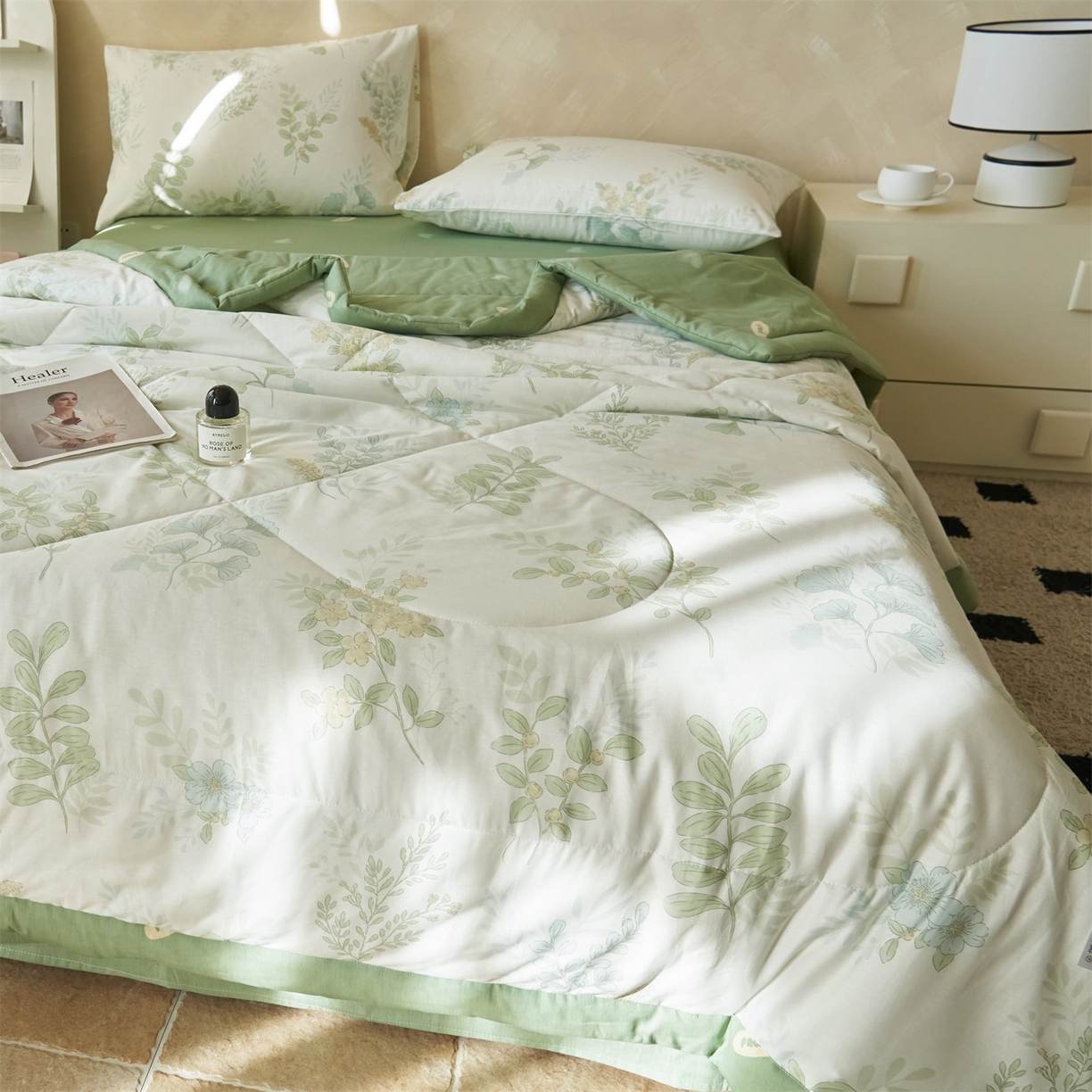 91家纺网 家纺一手货源 找家纺 恬思语家纺 2026春夏新款里外全棉印花棉花夏被空调被夏凉被夏被四件套 花在云端