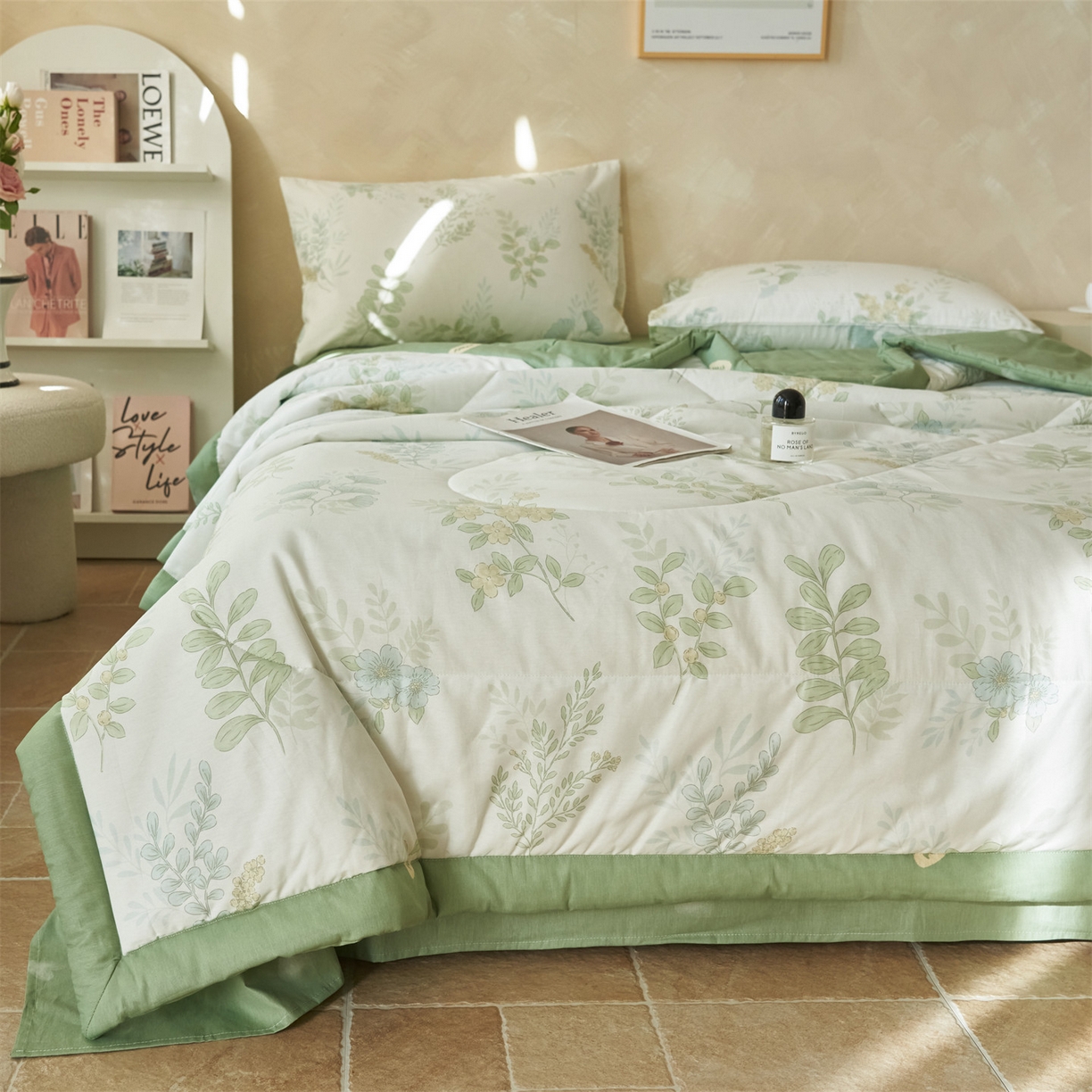 91家纺网 家纺一手货源 找家纺 恬思语家纺 2026春夏新款里外全棉印花棉花夏被空调被夏凉被夏被四件套 花在云端