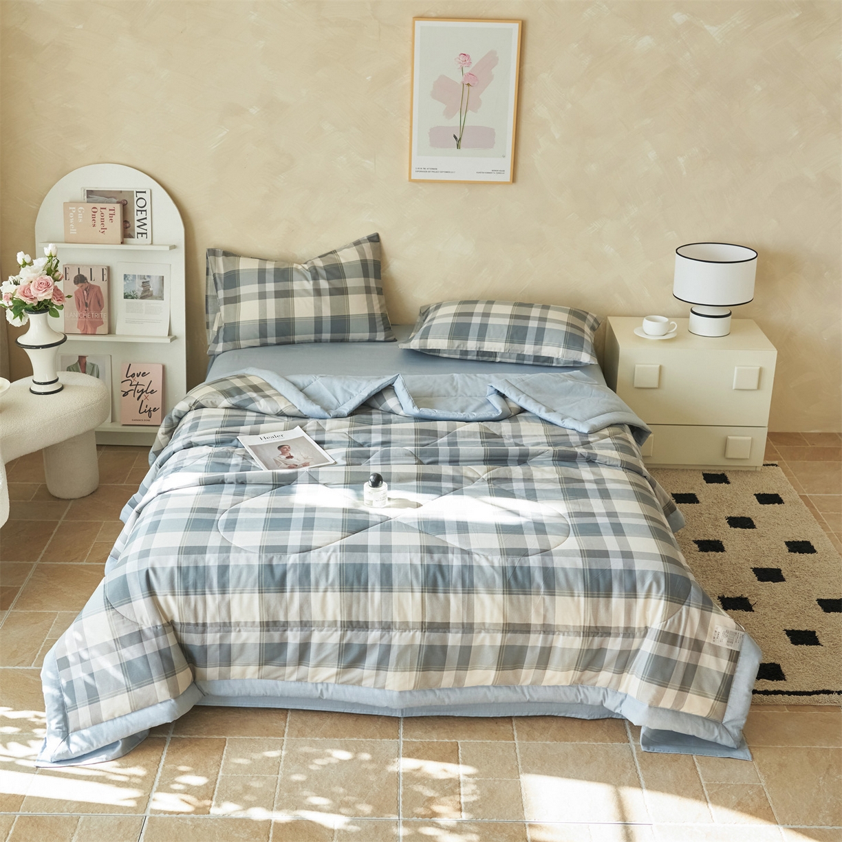 91家纺网 家纺一手货源 找家纺 恬思语家纺 2026春夏新款里外全棉印花棉花夏被空调被夏凉被夏被四件套 简约风尚